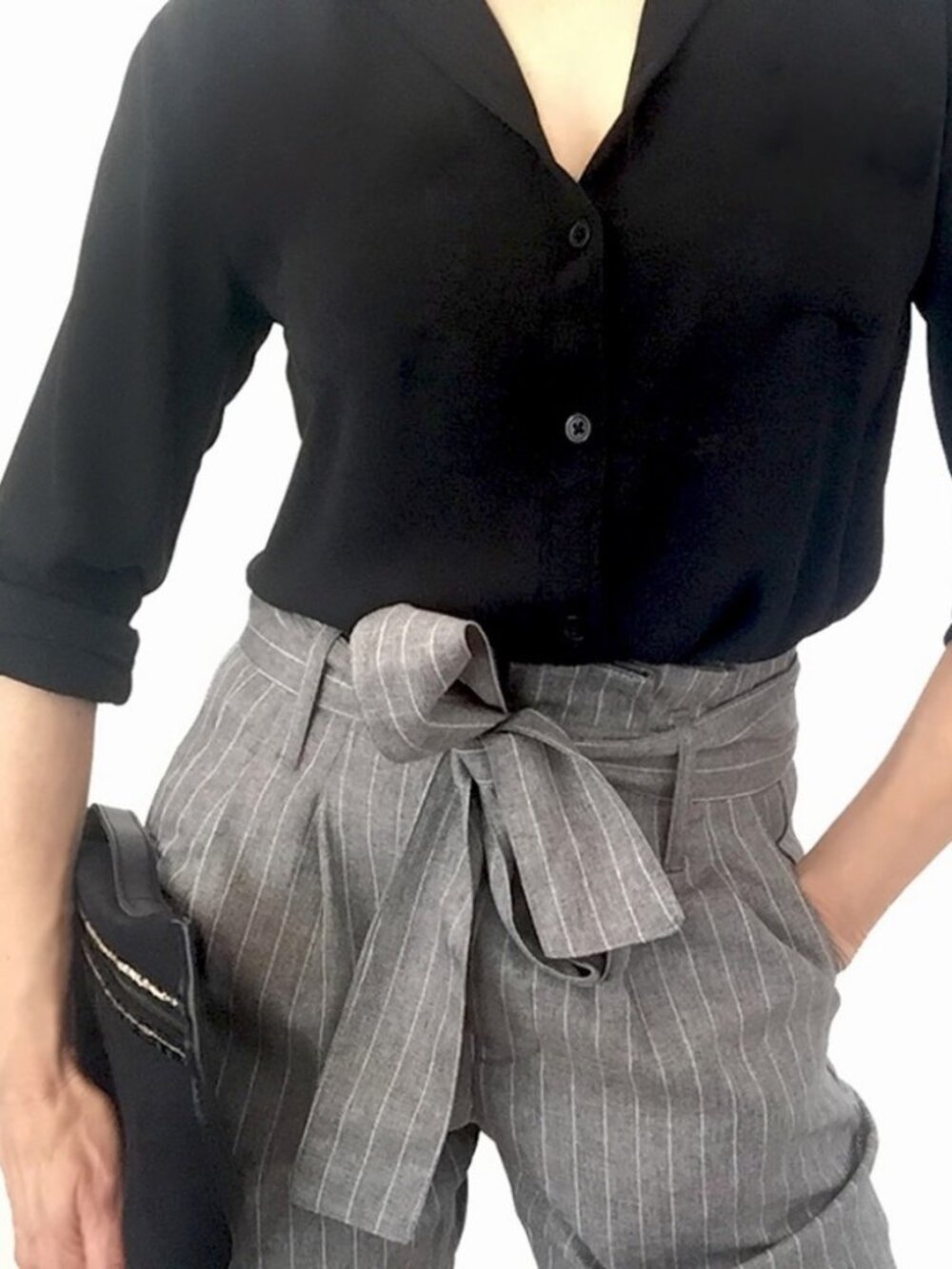 Indigo Rein Gray Pinstripe Pants - Paperbag Waist – Size 7/27